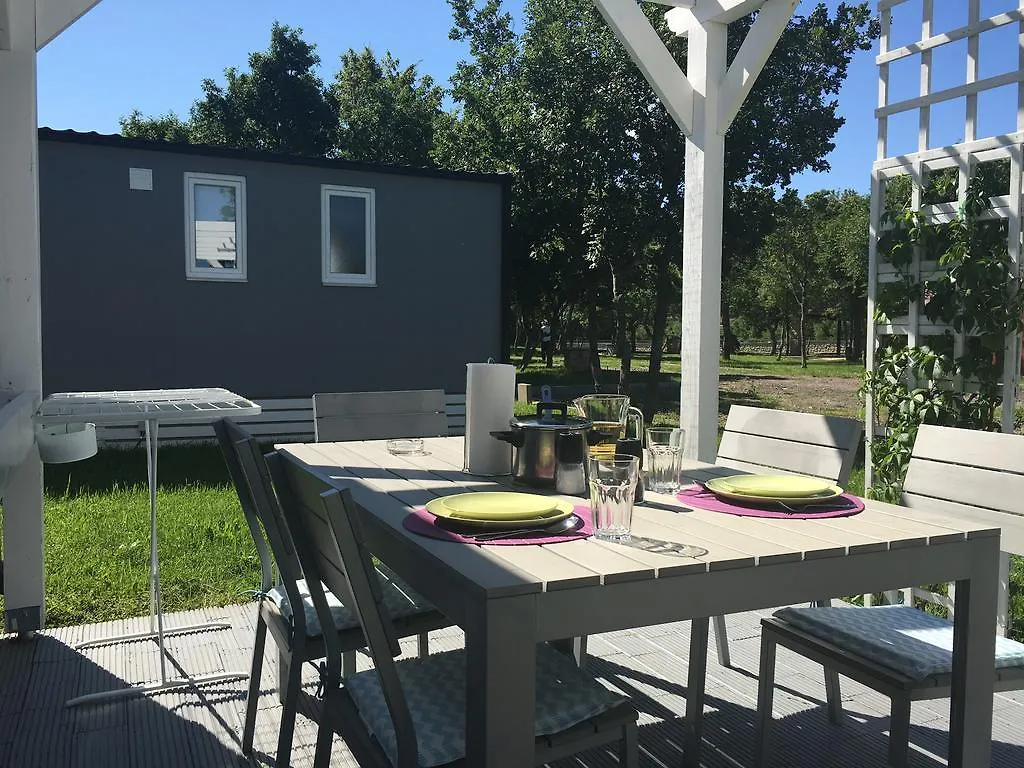 Micanovi Dvori Mobile Home Village Zrmanja Obrovac 4*,