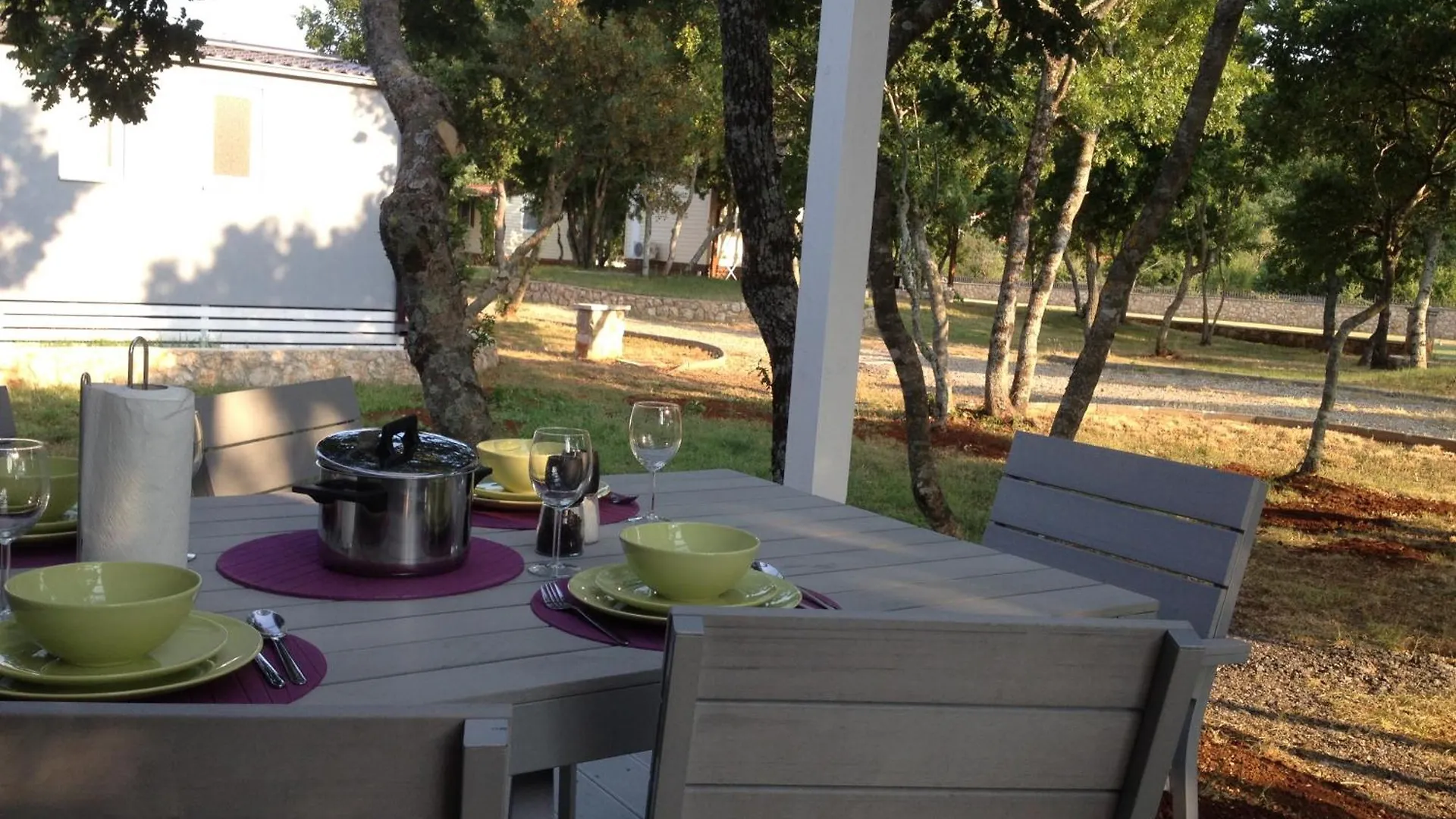 Aldeamento Turístico Micanovi Dvori Mobile Home Village Zrmanja Obrovac